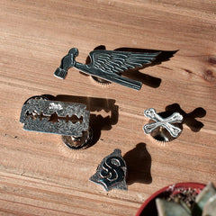 MINI CROSS-BONE BADGE - May club