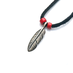 May club -【Chooke】小鷹羽 右向 Half Dollar Feather(R)