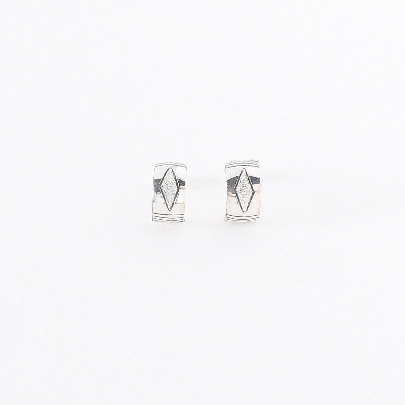 NAVAJO PATTEREN HOOP EARRINGS - TYPE D - May club