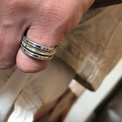 May club -【Chooke】TWIST STAMPING NARROW RING - ARROW