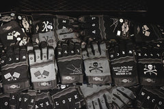 May club -【WESTRIDE】TEXTILE GLOVE - CROSS FLAGS(GREY)