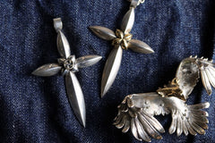 May club -【May club】Double Cross Pendant