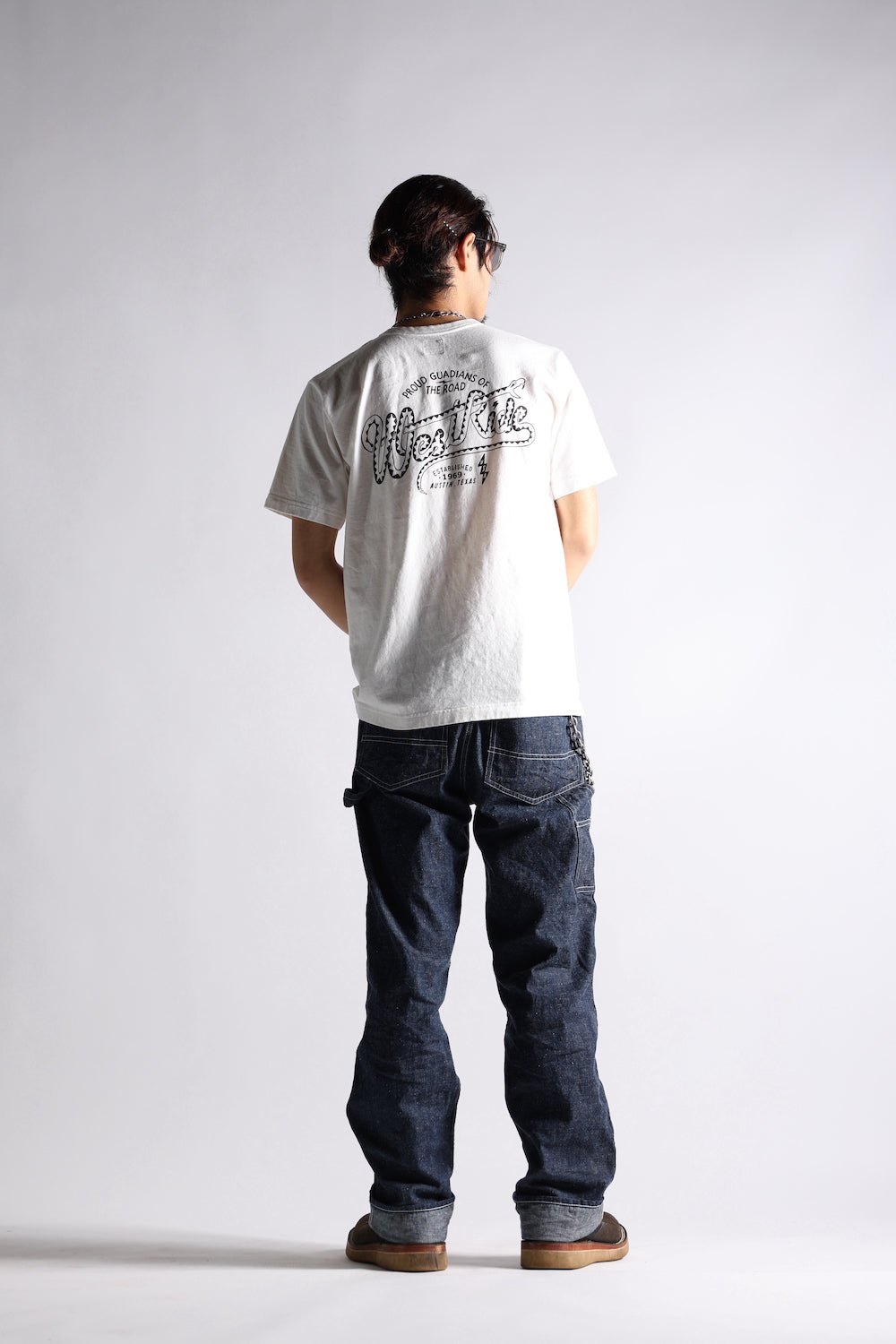 "PROUD GUARDIANS" TEE - OFF