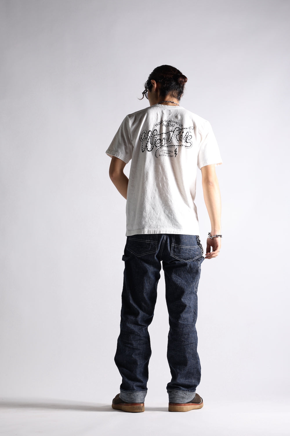 "PROUD GUARDIANS" TEE - OFF