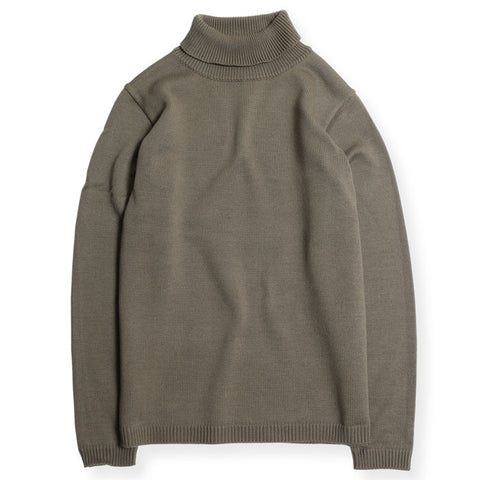 CLASSIC HIGH NECK SWEATER - OLIVE - May club