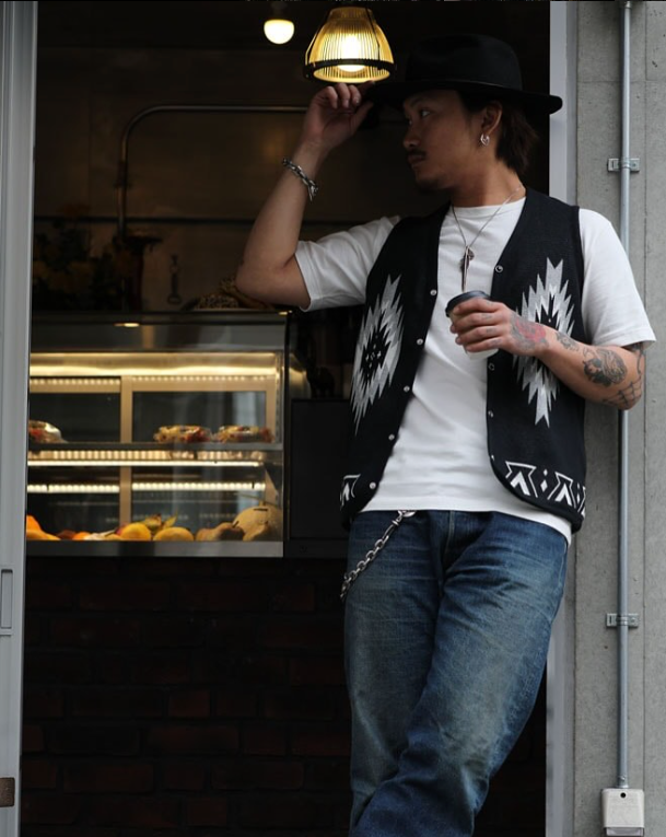 NGT NATIVE VEST-BLACK