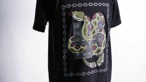 "RATTLE SNAKE" TEE - BLACK