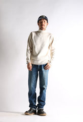 CLASSIC HIGH NECK SWEATER - BEIGE - May club