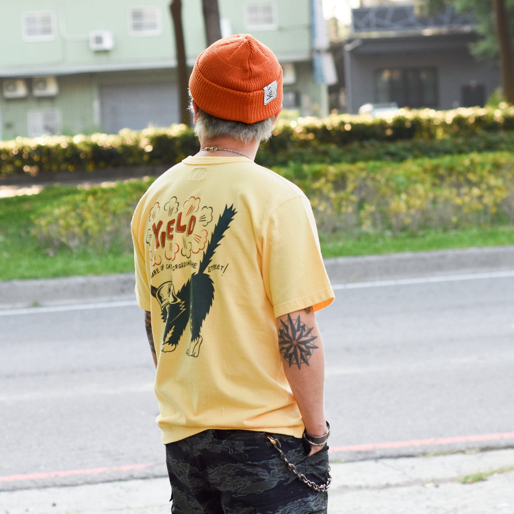 "YIELD" TEE - BANANA