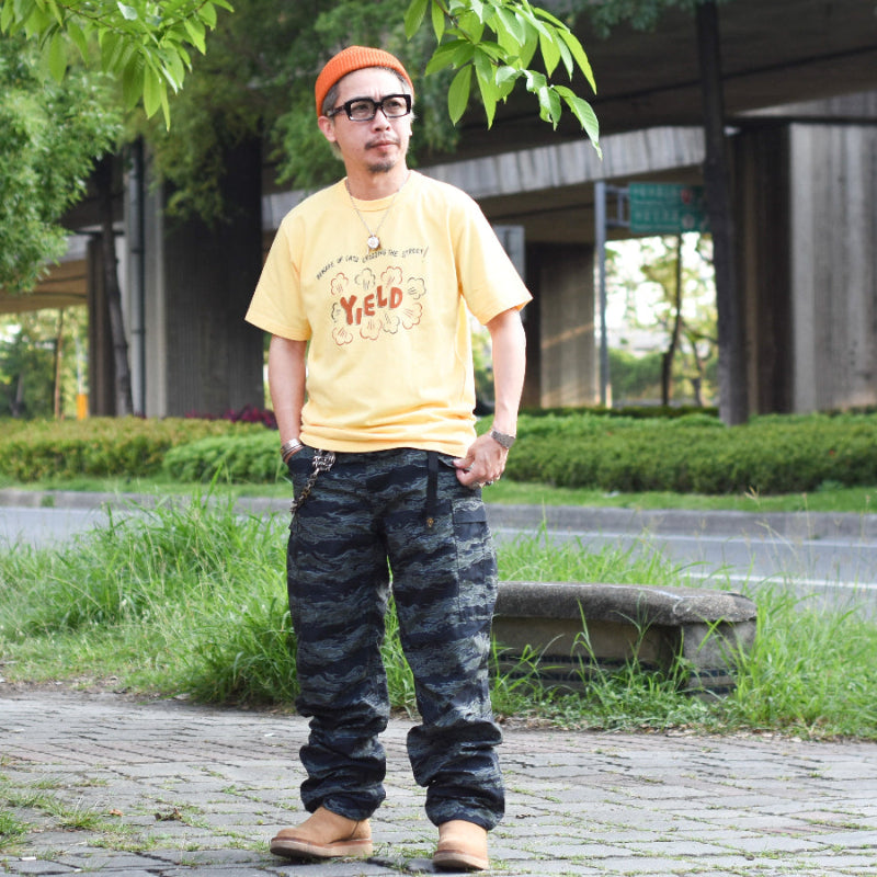 "YIELD" TEE - BANANA
