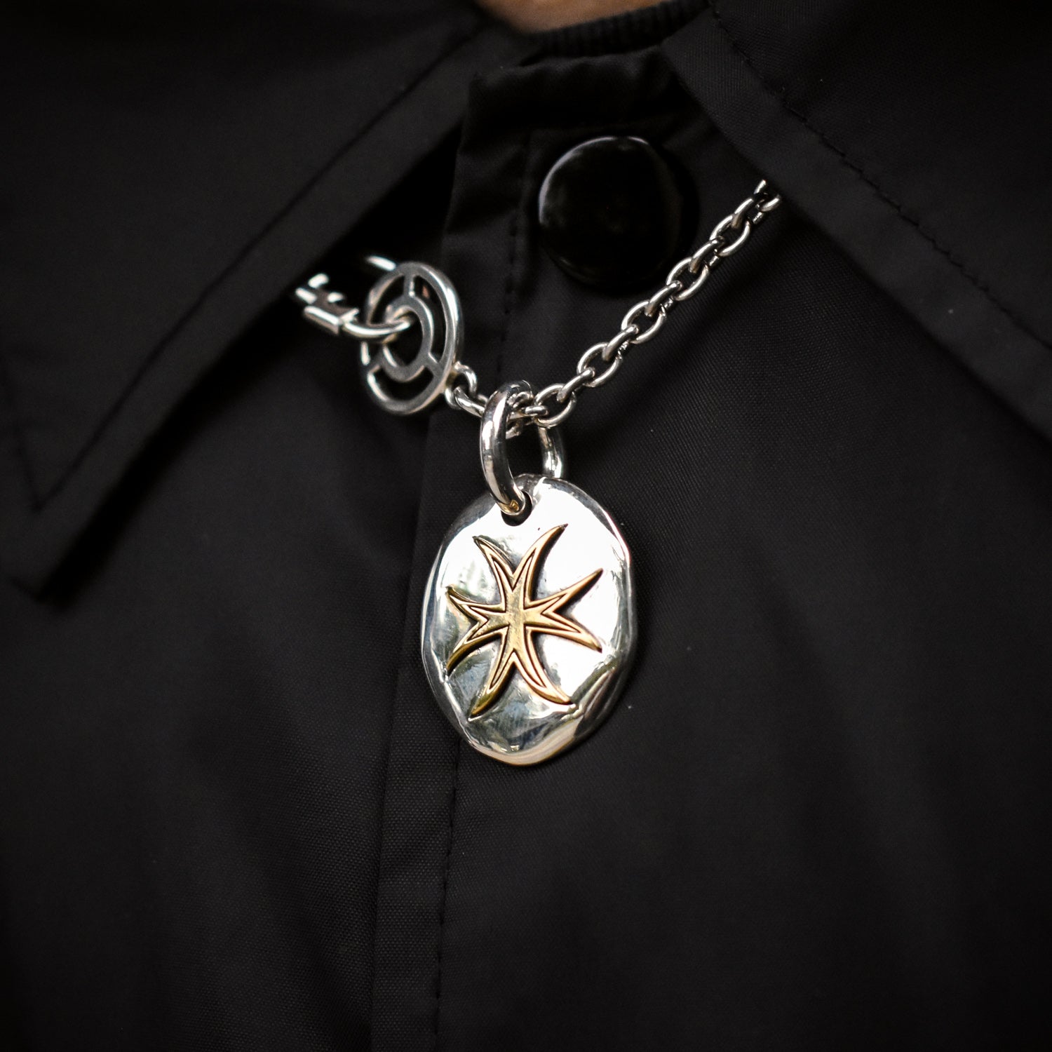 EIGHT LEGGED CROSS Medal Pendant Top