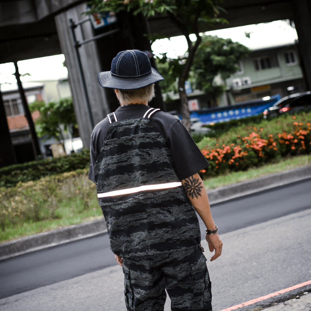 ON THE ROAD VEST - NIGHT TIGER