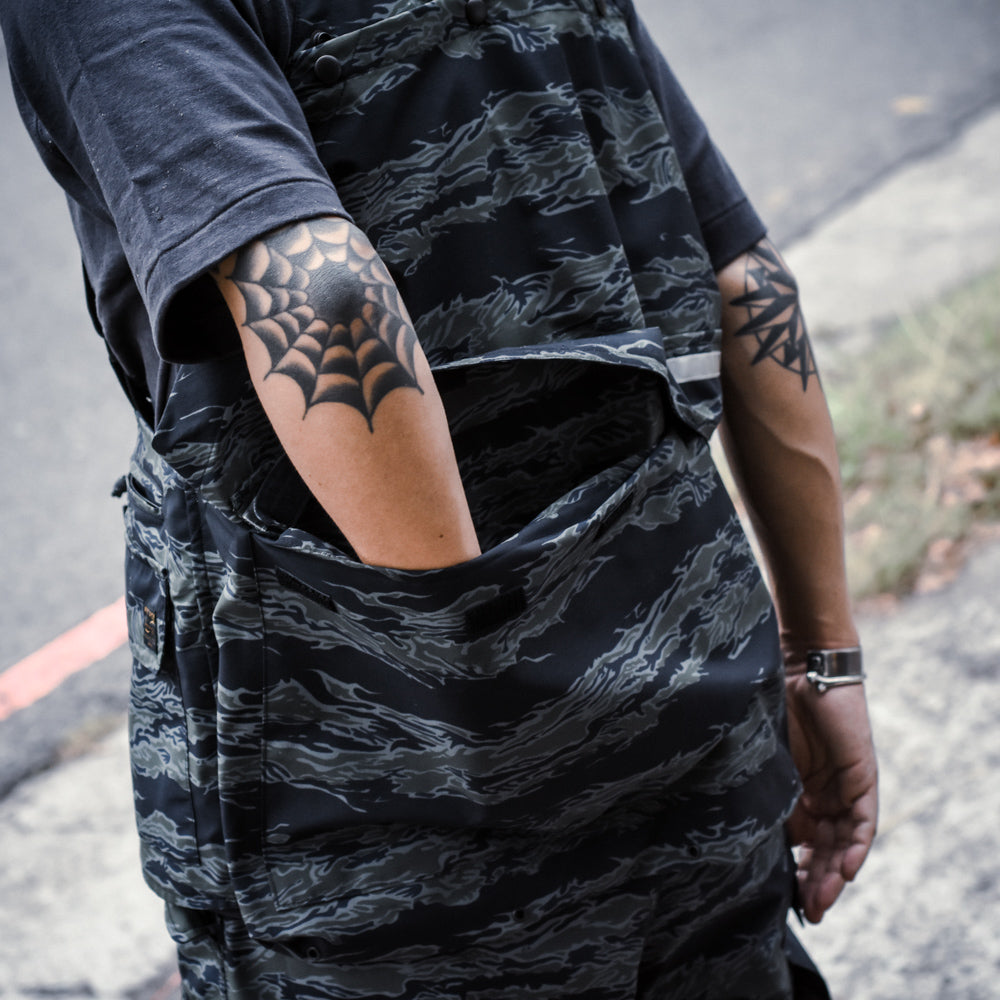 ON THE ROAD VEST - NIGHT TIGER