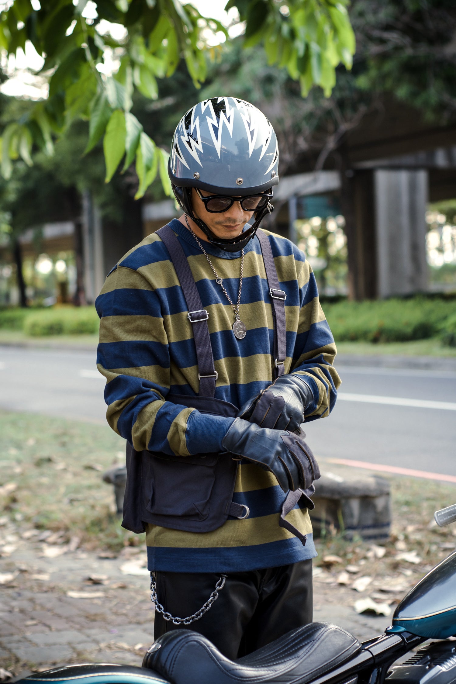 HEAVY BORDER LONG SLEEVES TEE - NVY/OLV