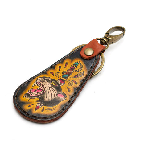 SHOEHORN KEYCHAIN - RED DEVIL AND BLACK PANTHER - May club