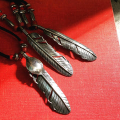 SPECIAL PEACE FEATHER EAGLE HEART - LEFT - May club