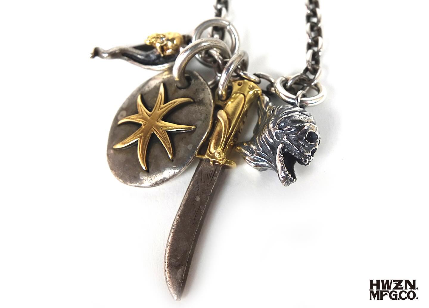 BOWIE KNIFE Pendant Top