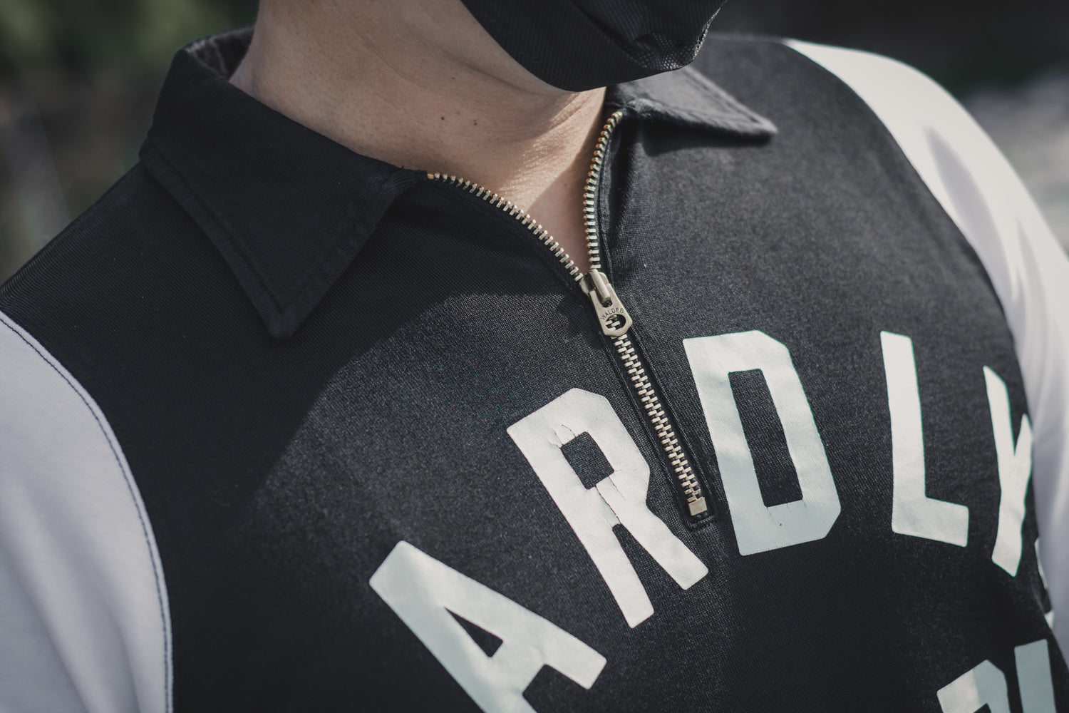 VINTAGE RACING RAYON HALF ZIP: HD BLK/OFF - May club