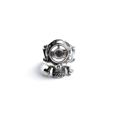 May club -【HWZNBROSS】C.T.M x HWZN MFG. BOMB SIGHT SKULL RING（ALL SILVER）