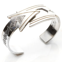 1303 ARROW BANGLE - May club