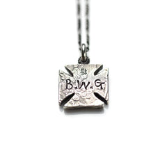 May club -【B.W.G JAPAN】B.W.G x CHOOKE EAGLE IRONCROSS NECKLACE