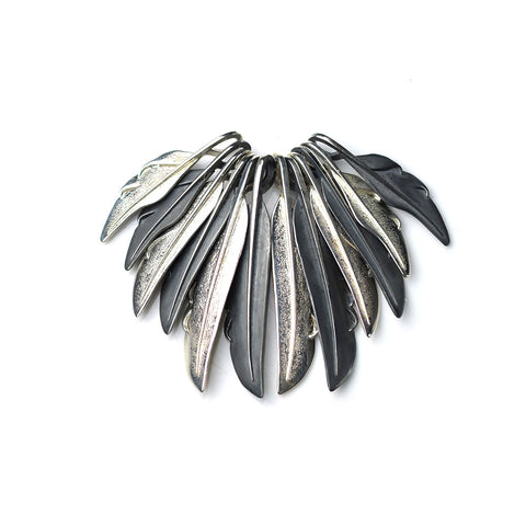 May club -【May club】BLACK KNIFE FEATHER (S)