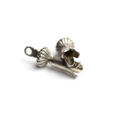 May club -【May club】4th ANNIVERSARY SQUASH BLOSSOM PENDANT