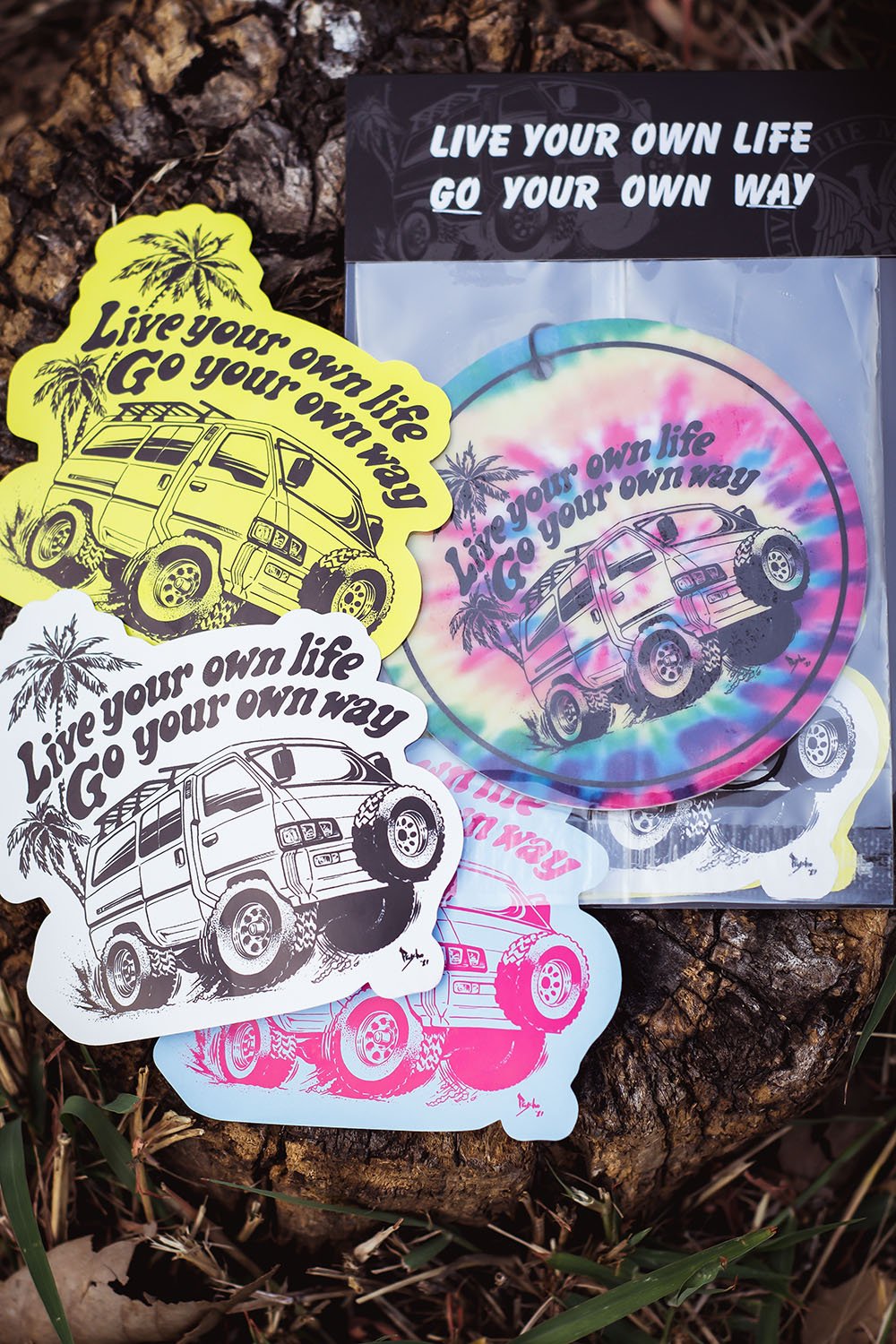 AIR FRESHENER AND STICKER - DELICA L300 - May club