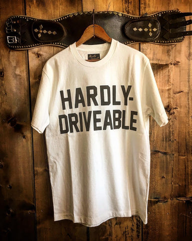 May club -【HARDLY-DRIVEABLE】HARDLY-DRIVEABLE Short Sleeve Shirts - WHITE (Straight)